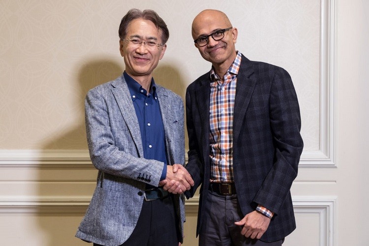 Sony ve Microsoft bulut oyun hizmetleri ortaklığı