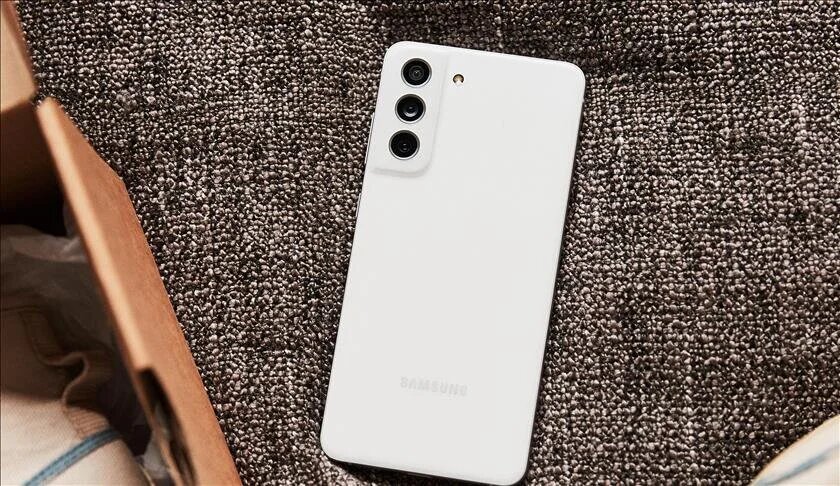 galaxy-s21-fe-mayis-2023-guncellemesi-aliyor